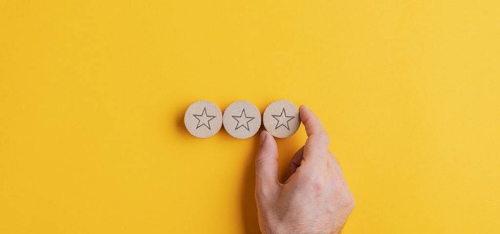5 choses à faire ou à éviter pour obtenir de bons avis clients étoiles de notation