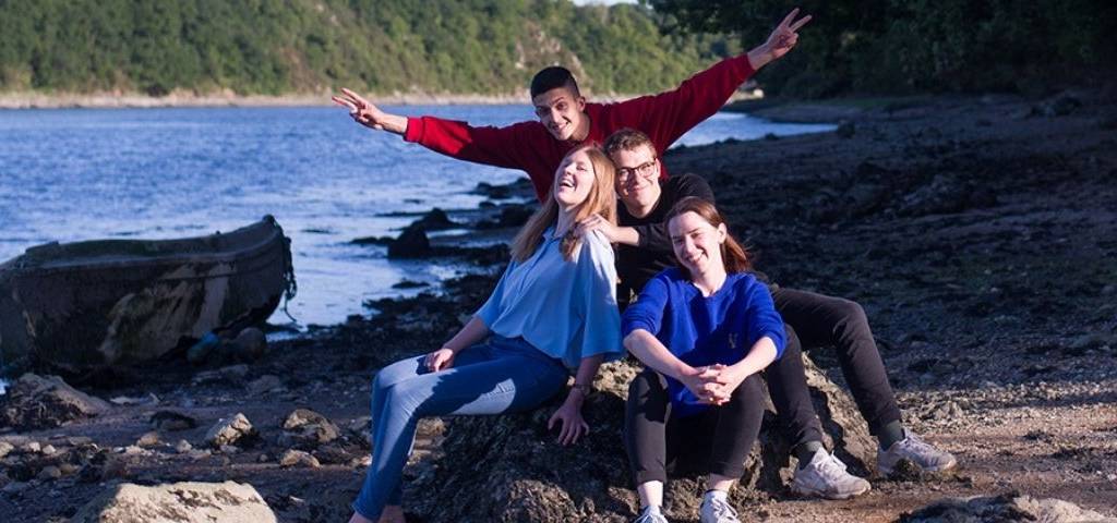 Equipe de la revue semestrielle Pays