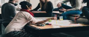 Etudiants en réunion