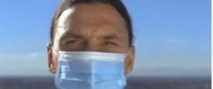 Zlatan Ibrahimovic portant un masque