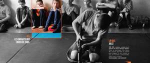 Visuels présentant des enfants en cours de judo, tandis qu'un enfant au 1er plan, apprend à monter un AK 47