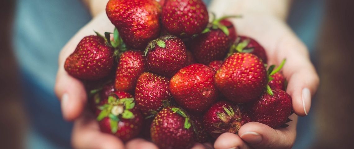 Yoann Alarçon, directeur des produits frais et traditionnels de Carrefour, a décidé de supprimer les fraises de ses rayons en Janvier Fraises