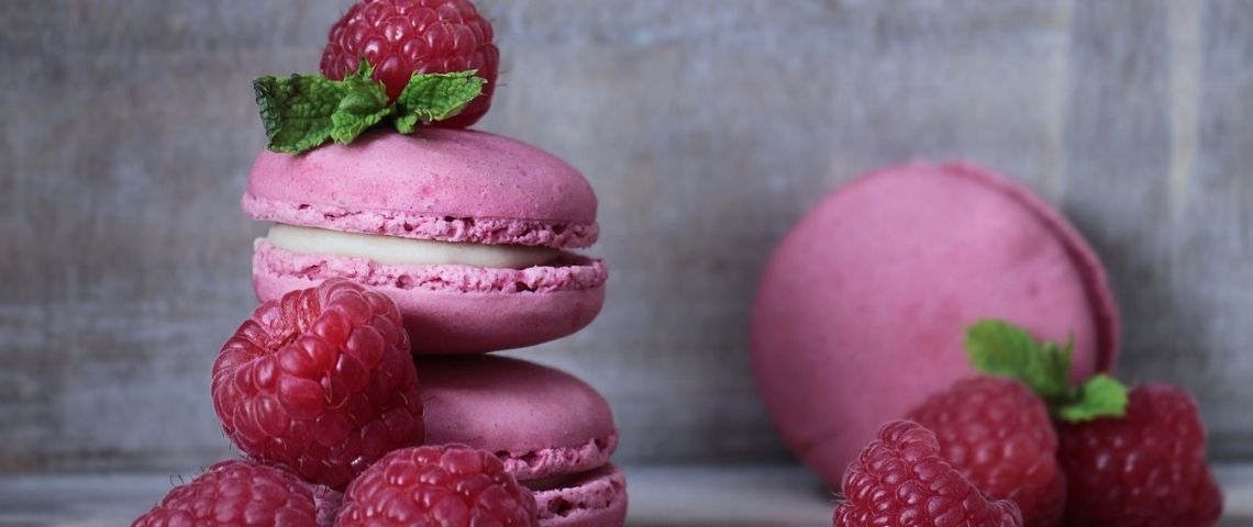 XXL Happyness s'engage pour la santé des collaborateurs en installant des distributeurs de produits biologiques, produits en France, dans les entreprises Macarons à la framboise