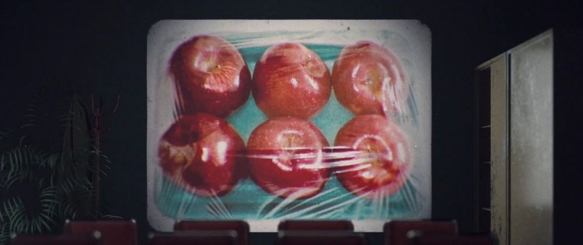 ilek, fournisseur d’énergie 100% renouvelable, accompagné par l'agence Buzzman, a décidé de dénoncer le greenwashing. Pommes emballées sous vide
