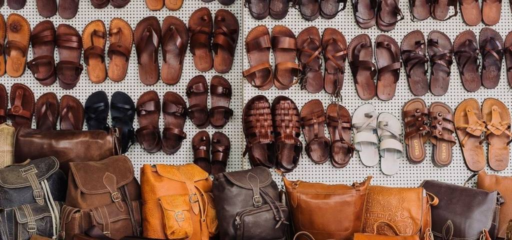 Chaussures et sacs à main en cuir