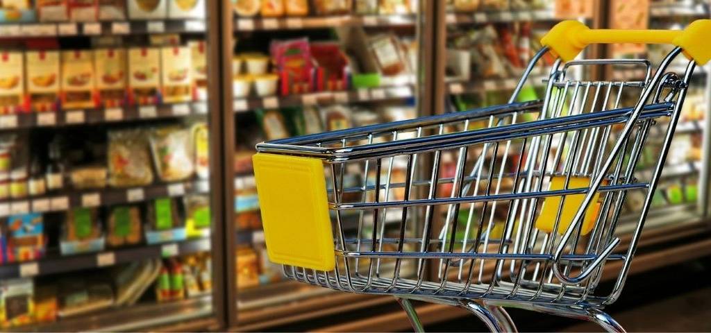 Caddie dans un supermarché