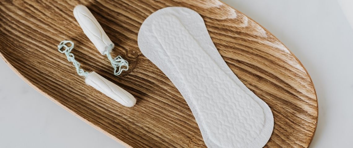 Carrefour s’engage contre la précarité menstruelle et offre des protections périodiques aux étudiantes Protections périodiques