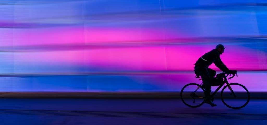 Personnne faisant du vélo