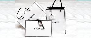 Sac en papier de la marque Chanel