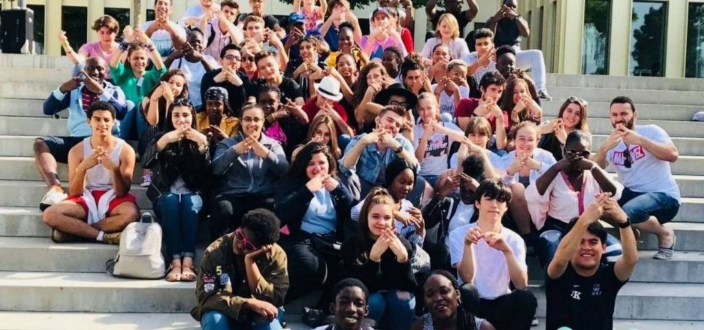 Photo de groupe des participants au concours Eloquentia