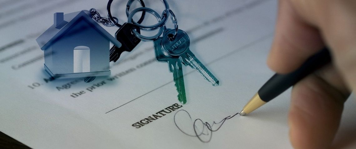 La neo agence immobilièrte Hosman lève 6 millions d’euros pour accélérer la révolution immobilière en france Contrat signé avec un jeu de clé posé dessus