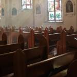 L'intérieur d'une église