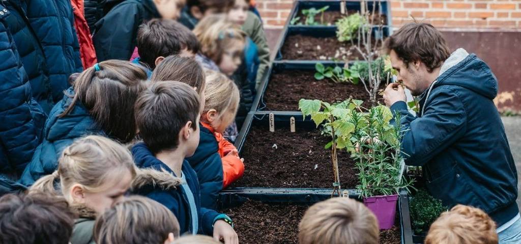 Potager Noocity, avec des enfants autour