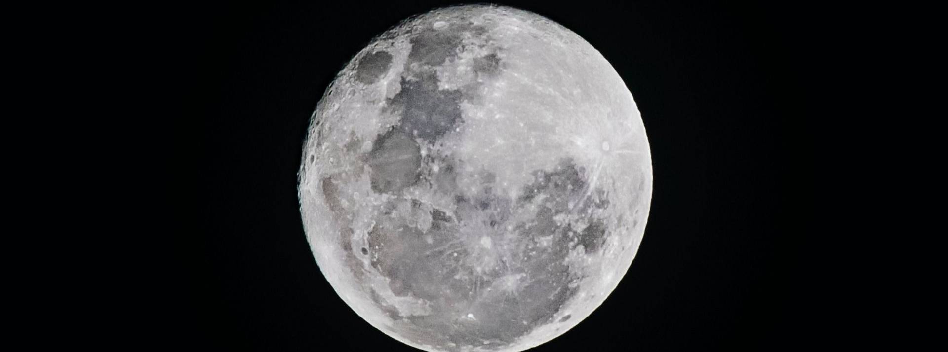 L’agence FRED & FARID Shanghai lance MoonFace, une police de caractères qui s'inspire de la forme et la rotation de la Lune Lune