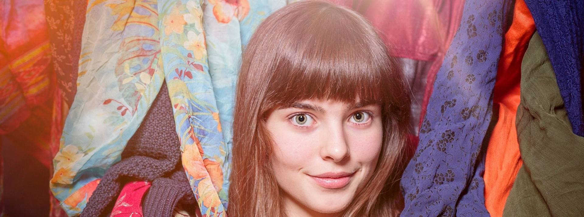 Galimmo et Emmaüs ont présenté leur collaboration pour l'ouverture de boutiques solidaires lors de la dernière édition du SIEC qui s'est tenue les 20&21 octobre 2021 Jeune fille et sa garde-robe