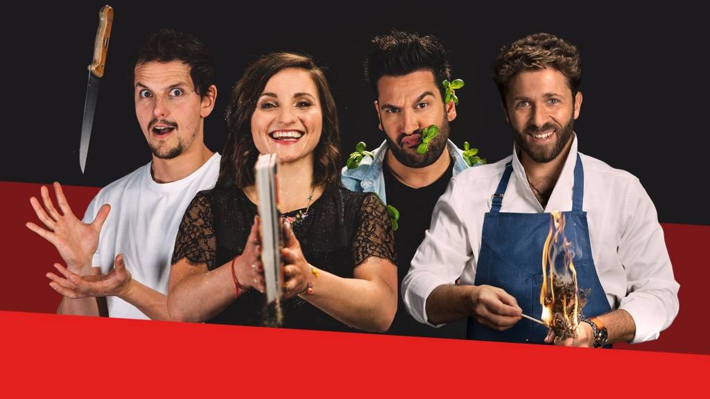 Photo de 4 chefs cuisiniers