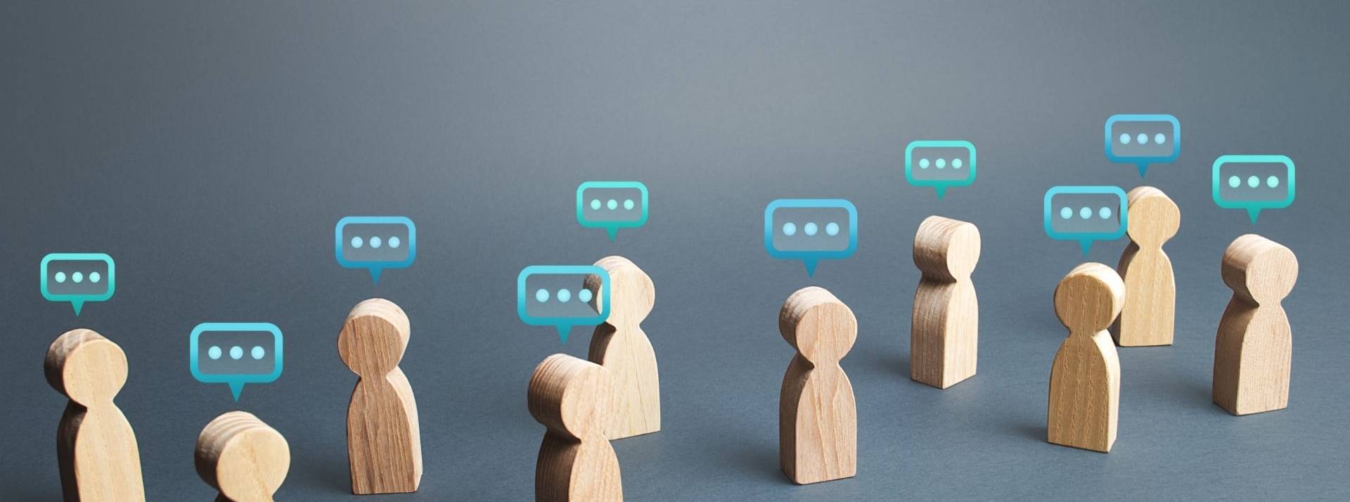 Havas Paris lance un observatoire des crises nouvelles et en confie la direction à Nelly Garnier Les gens figurent avec des nuages de commentaires au-dessus de leurs têtes.