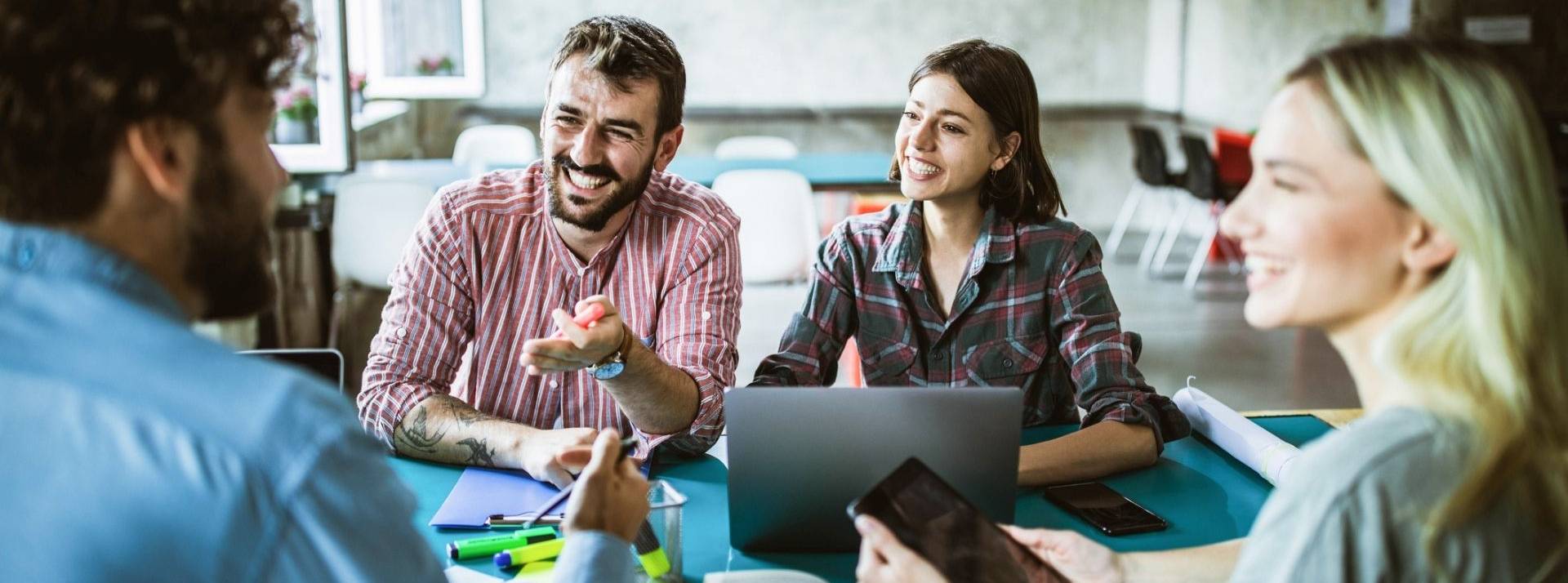 « Les intéractions avec les collègues de travail rendent les salariés plus performants »  Des collaborateurs