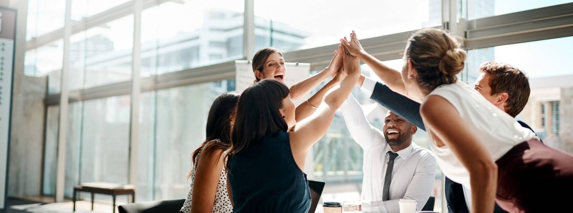 « Célébrer l'open innovation et les relations entre les grandes entreprises et les startups à impact », Prix David avec Goliath 2021 Groupe de travail