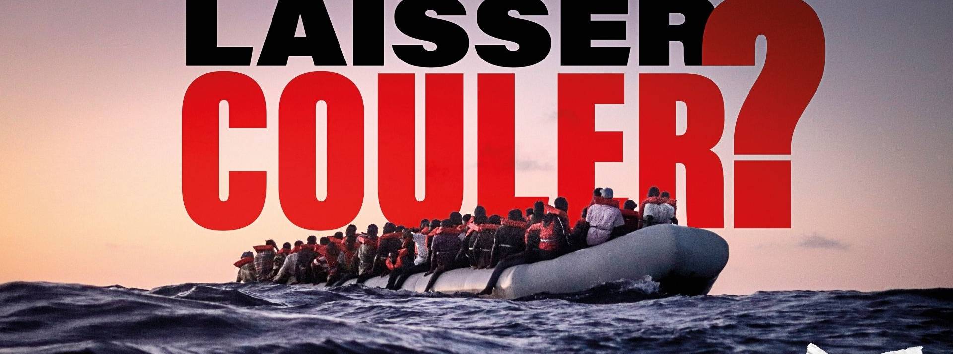Pour ses 50 ans, MSF s’offre une campagne choc conçue par Les Présidents Bateau en mer avec le message - Faut-il laisser couler ? -