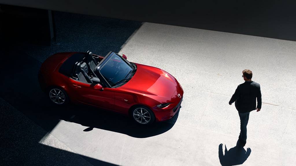 roadster MX-5 rouge