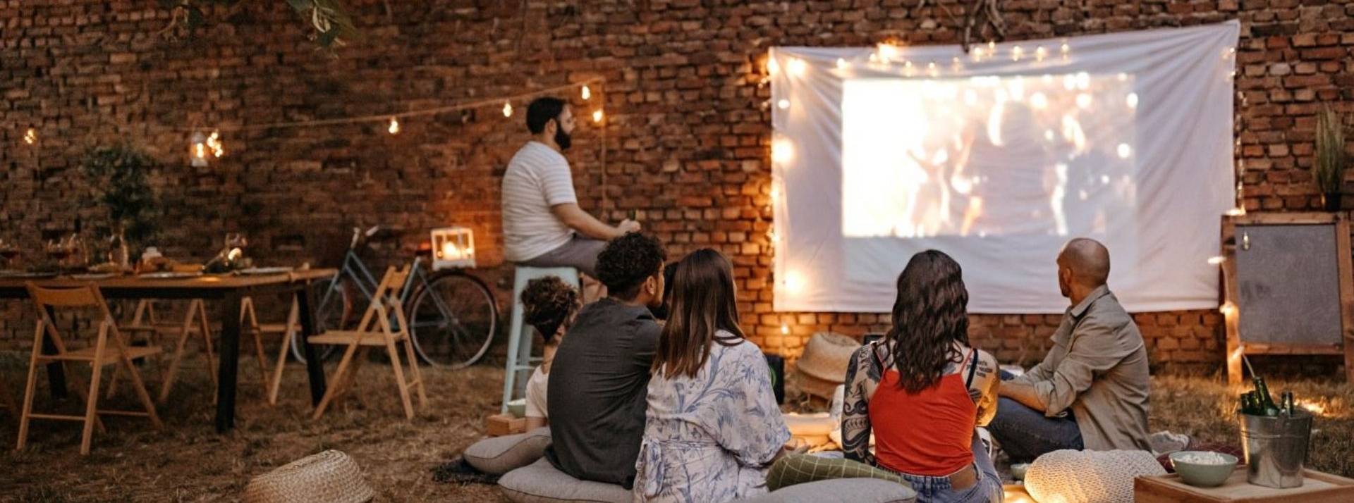 Netflix annonce un cycle de projections en partenariat avec la Cinémathèque française et l’Institut Lumière du 7 au 14 décembre Cinéma de plein air