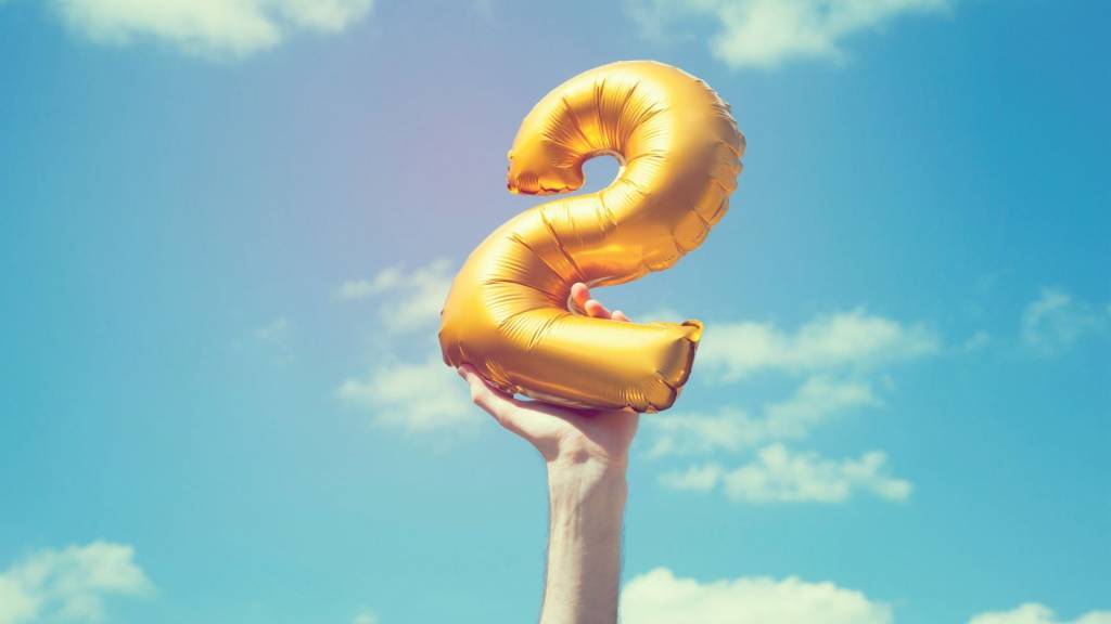 ballon gonflable en forme de 2