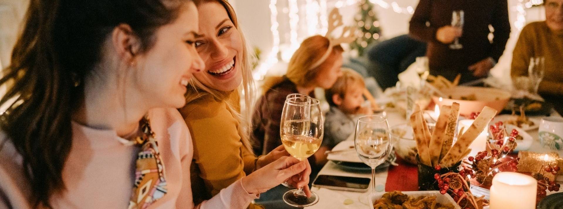 Comment renforcer la relation client sur les réseaux sociaux en période de fêtes ? Comment renforcer la relation client sur les réseaux sociaux en période de fêtes ?