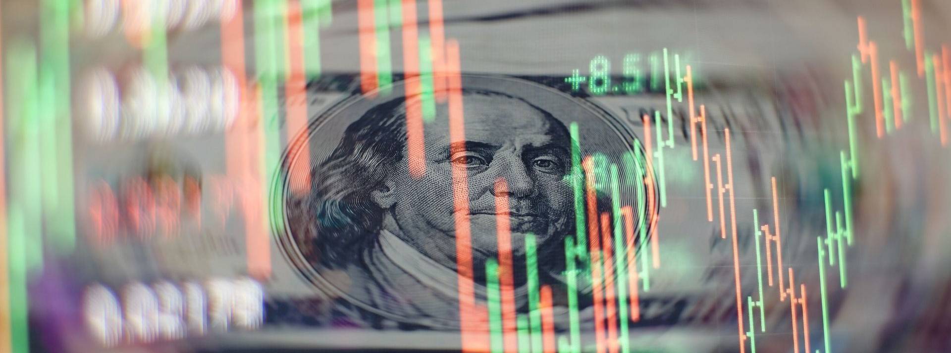 Visage sur un billet de banque avec des courbes de croissance en filigrane