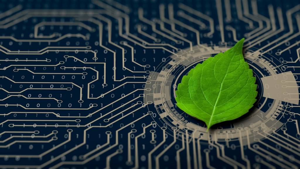 Microprocesseur avec une feuille d'arbre dessus