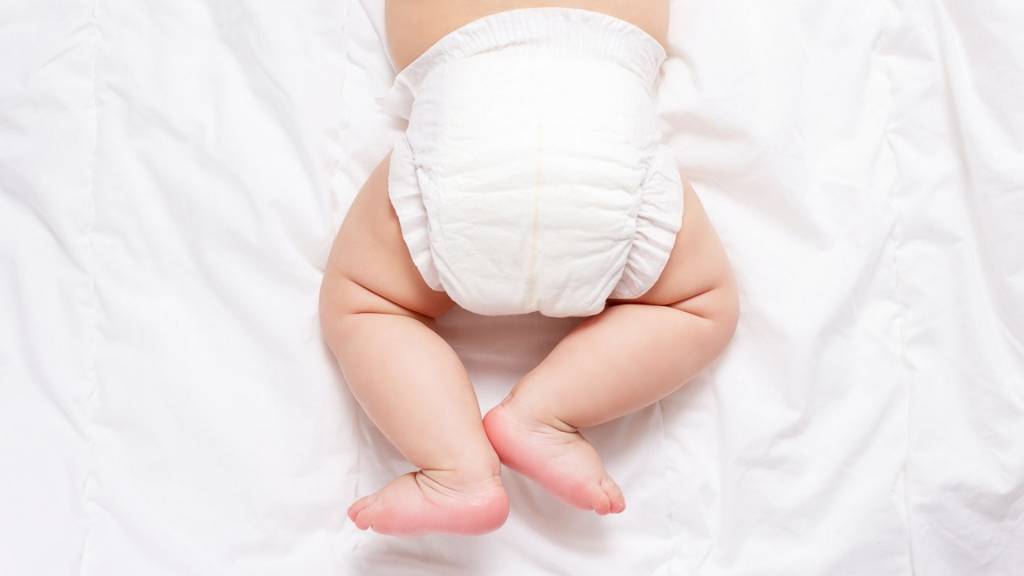 Little Big Change et heaven lancent « Les codes Promots » bébé dans une couche