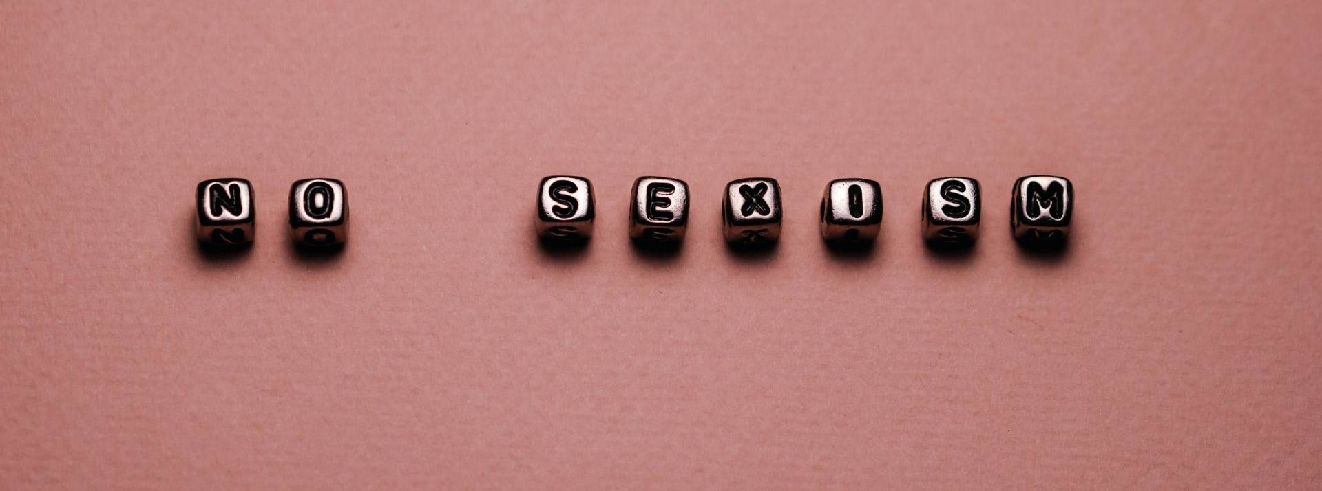 A 3 mois de l’élection présidentielle, le Collectif Ensemble contre le sexisme et ses 40 associations membres organisent leur 5ème Journée Nationale contre le Sexisme et interpellent les candidat·es texte: No sexism