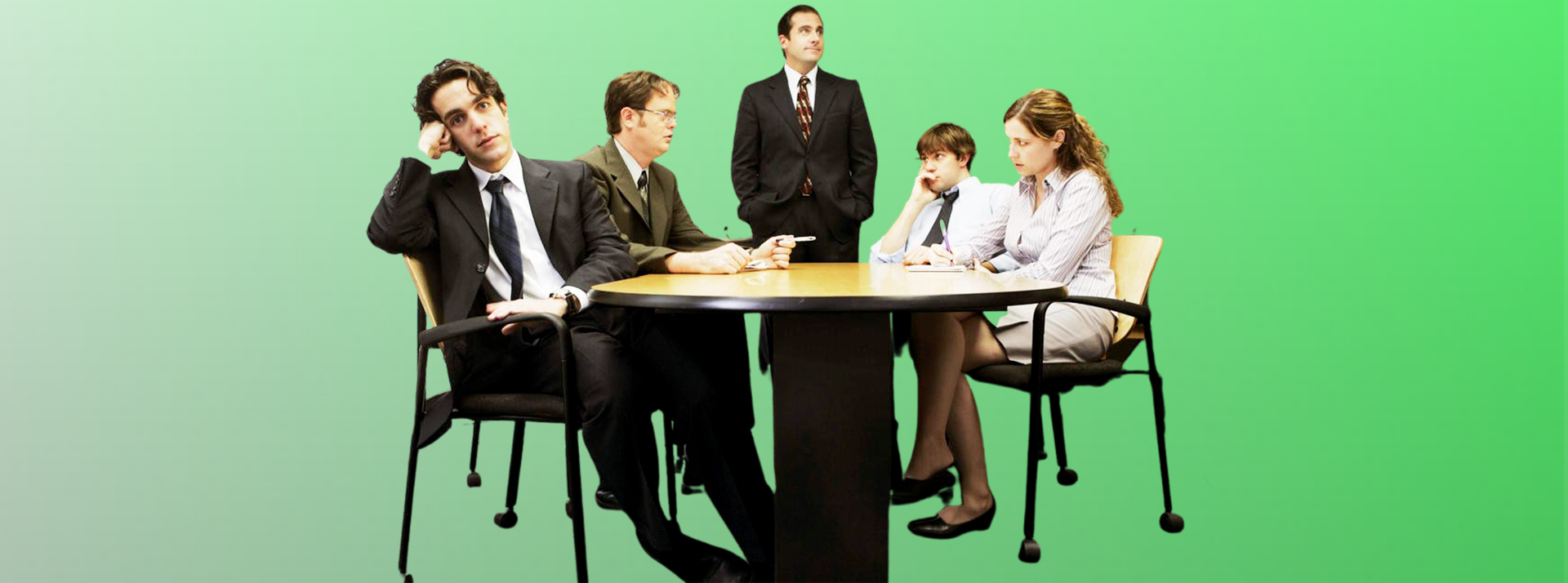 Des hommes et des femmes autour d'une table