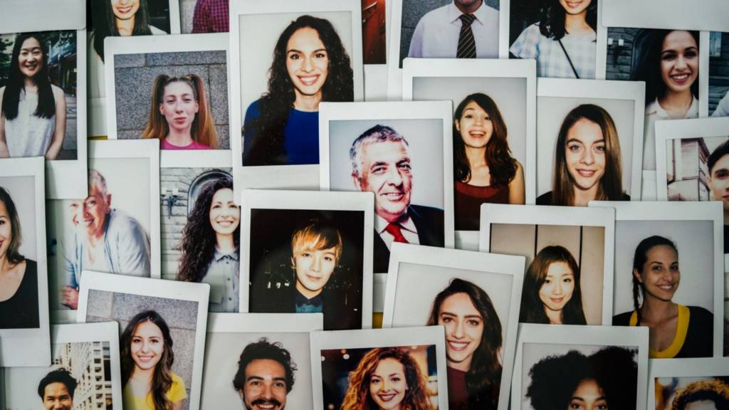 Carroussel de visages