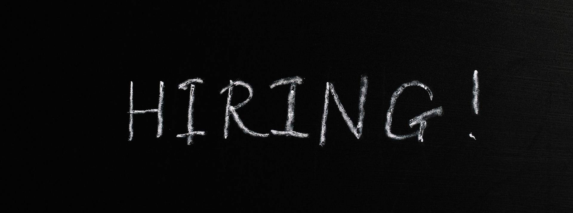 Le Groupe Muller, récompensé par la BPI pour son Parcours de Croissance 2021, amplifie son plan de recrutement en 2022 Panneau - hiring -