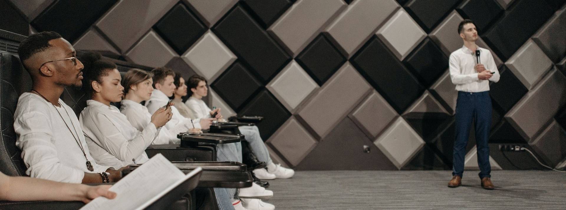 L’université de Caen Normandie lance son club d’entreprises : le Club Phénix Amphithéatre d'université