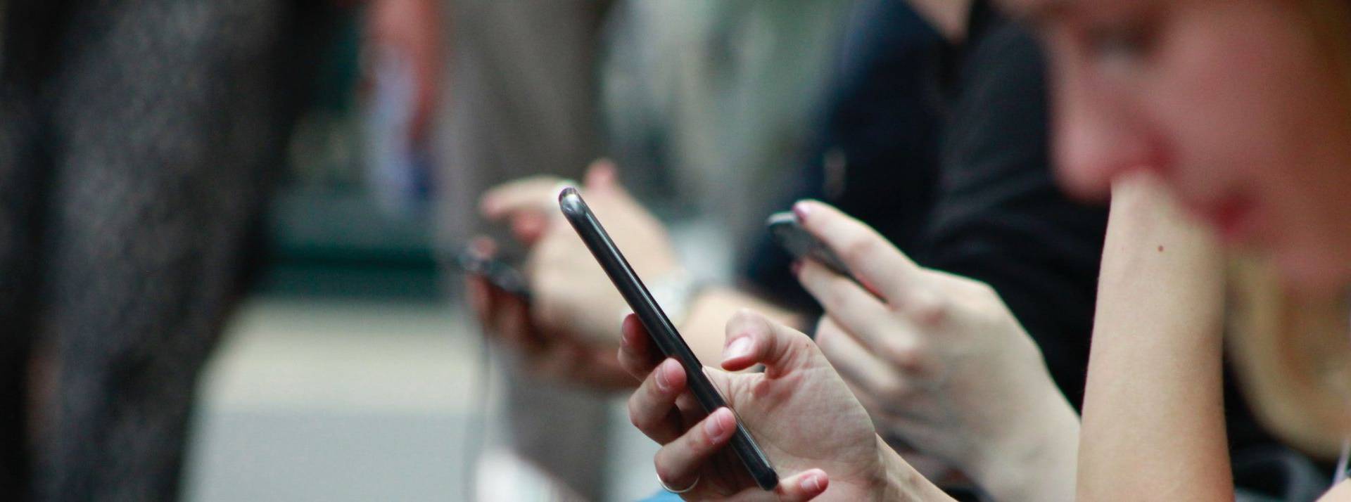 Comment une offre drive-to-store, conciliant presse et magasins physiques, permet de générer du trafic en magasin ? Comment une offre drive-to-store, conciliant presse et magasins physiques, permet de générer du trafic en magasin ?